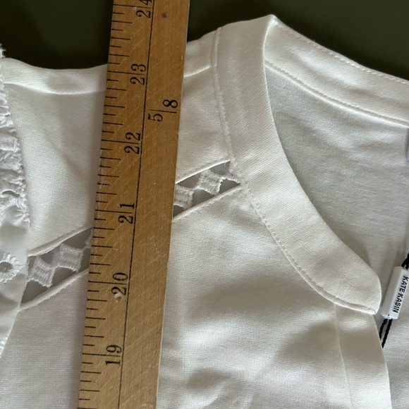 Kate Kasin Womens Puff Short Sleeve V Neck Lace Blouse Shirt New size Medium - Picture 7 of 9